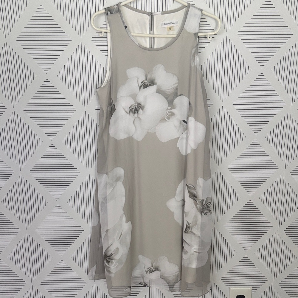 Calvin Klein Gray Floral Dress (size 10 P)
